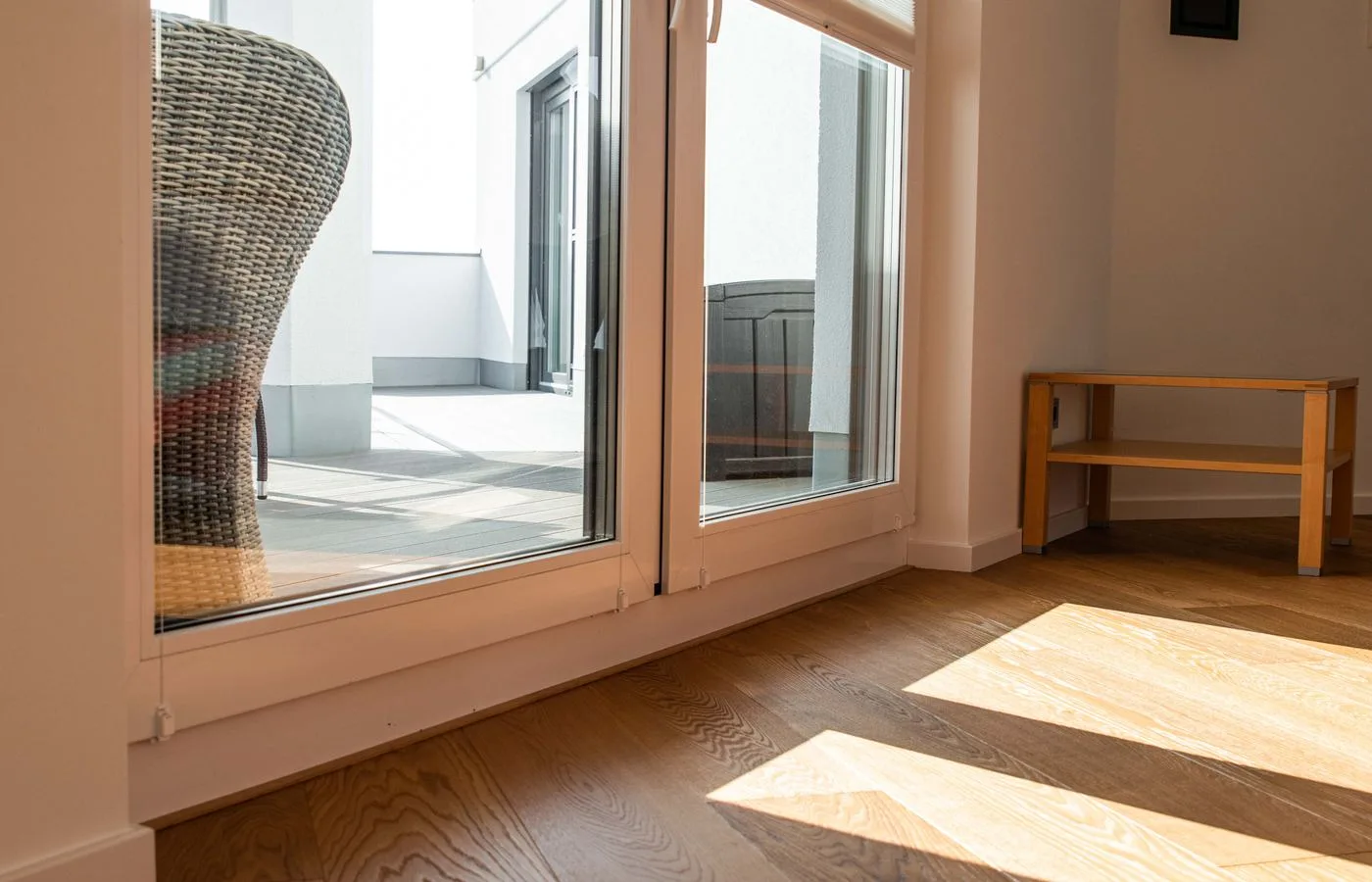 Estrichleger verlegt Estrich im Wohnhaus – Hermann Luh GmbH Gießen
